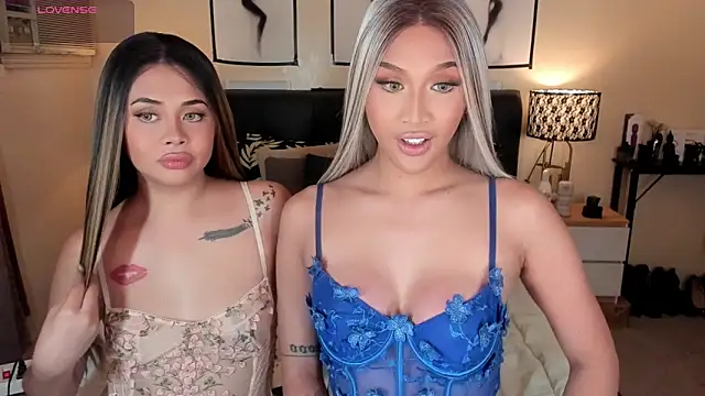 Snapshot of nycmargalewis chatting on 09/28/25, 03:34 nycmargalewis online show from 09/28/25, 03:34