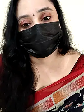 Snapshot of Monica_cams chatting on 10/31/25, 03:29 Monica cams online show from 10/31/25, 03:29