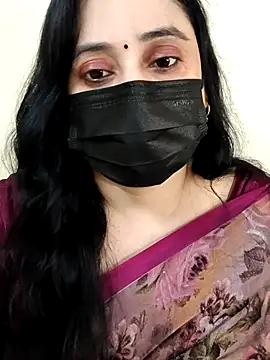 Snapshot of Monica_cams chatting on 11/12/25, 02:17 Monica cams online show from 11/12/25, 02:17