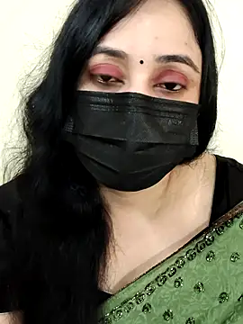 Snapshot of Monica_cams chatting on 11/25/25, 11:54 Monica cams online show from 11/25/25, 11:54