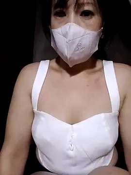 Snapshot of VanGau031694 chatting on 09/13/25, 02:22 VanGau031694 online show from 09/13/25, 02:22