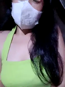 Snapshot of VanGau031694 chatting on 09/14/25, 06:01 VanGau031694 online show from 09/14/25, 06:01