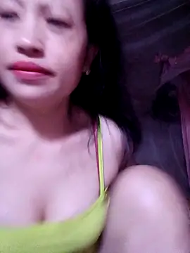 Snapshot of VanGau031694 chatting on 11/08/25, 12:22 VanGau031694 online show from 11/08/25, 12:22