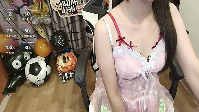 Snapshot of Bae_Gigii chatting on 10/27/25, 01:59 Bae Gigii online show from 10/27/25, 01:59