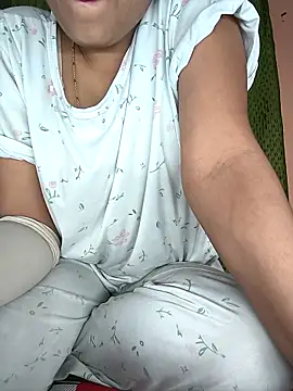 Snapshot of Hott_Archana chatting on 11/30/25, 05:17 Hott Archana online show from 11/30/25, 05:17