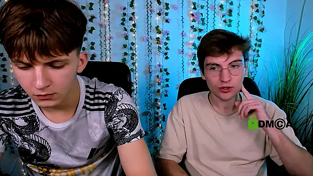 travis wolf  online show from 10/12/25, 07:24