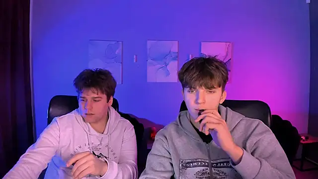 travis wolf  online show from 02/05/26, 09:58