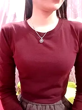 Snapshot of CherryBeii chatting on 11/23/25, 10:53 CherryBeii online show from 11/23/25, 10:53