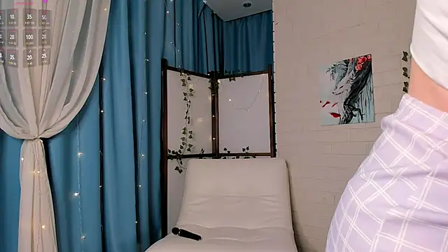 Snapshot of Ruminelle chatting on 04/03/26, 11:41 Ruminelle online show from 04/03/26, 11:41