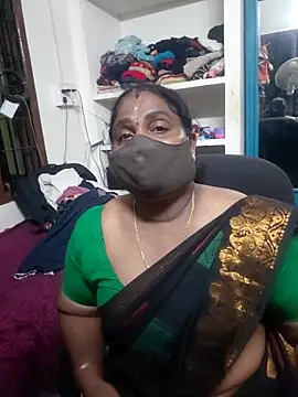 Snapshot of Tamil_Kavitha10 chatting on 05/21/26, 05:20 Tamil Kavitha10 online show from 05/21/26, 05:20