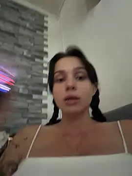 Snapshot of VendiMur chatting on 07/14/26, 01:08 VendiMur online show from 07/14/26, 01:08