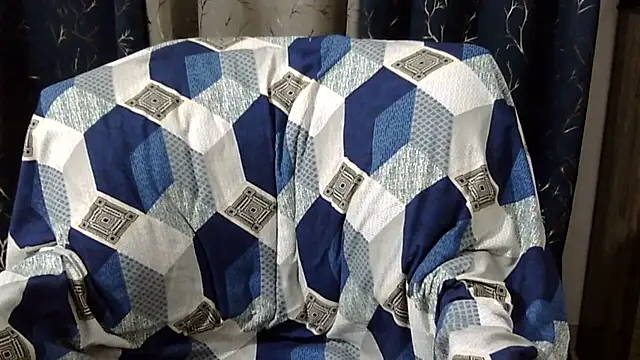 Riva arora01 online show from 04/15/26, 10:33