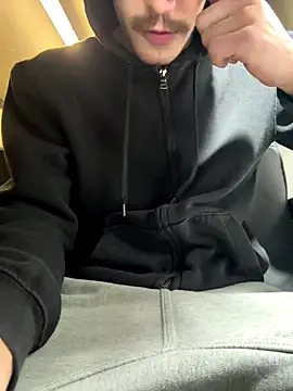 420boy   online show from 11/11/25, 08:09