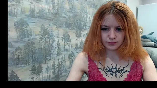   Elina   online show from 12/15/25, 06:28