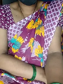 Snapshot of SindhuHappy chatting on 10/24/25, 03:52 SindhuHappy online show from 10/24/25, 03:52