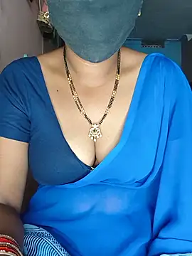 Snapshot of SindhuHappy chatting on 06/27/26, 11:43 SindhuHappy online show from 06/27/26, 11:43