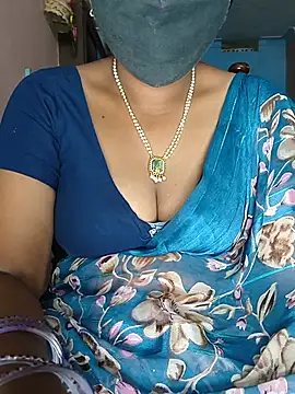 Snapshot of SindhuHappy chatting on 07/17/26, 11:31 SindhuHappy online show from 07/17/26, 11:31