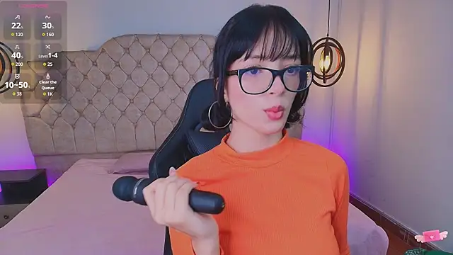 Snapshot of Sweet_1Angel chatting on 01/12/26, 02:39 Sweet 1Angel online show from 01/12/26, 02:39