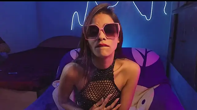 royeoy22 online show from 02/03/26, 10:42