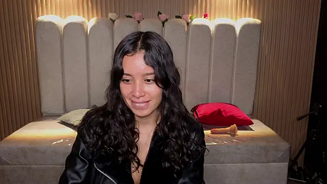  Mia Evans 1 online show from 03/08/26, 02:10