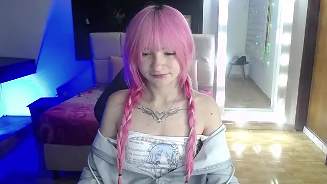 Snapshot of _Charlotte_Collins_ chatting on 05/07/26, 03:06 Charlotte Collins online show from 05/07/26, 03:06
