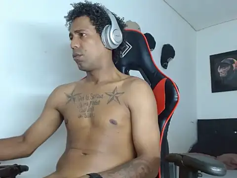 Snapshot of BBC_Black_ chatting on 03/12/26, 06:36 BBC Black online show from 03/12/26, 06:36