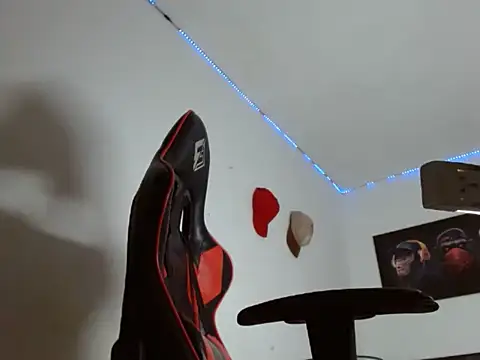 Snapshot of BBC_Black_ chatting on 04/01/26, 02:47 BBC Black online show from 04/01/26, 02:47