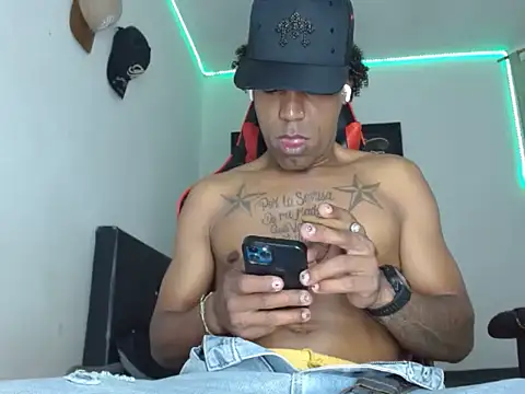 Snapshot of BBC_Black_ chatting on 04/17/26, 12:52 BBC Black online show from 04/17/26, 12:52