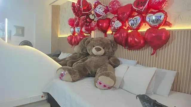 Liss-Reyes online show from 02/15/26, 01:31