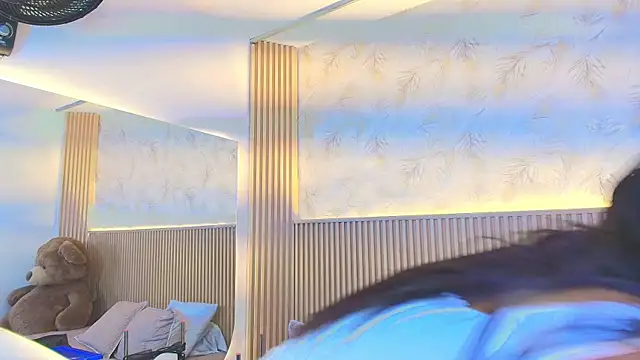 Liss-Reyes online show from 03/12/26, 02:01