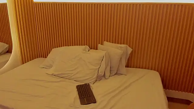 Liss-Reyes online show from 04/11/26, 11:58