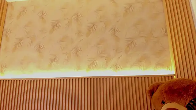 Liss-Reyes online show from 04/15/26, 12:23