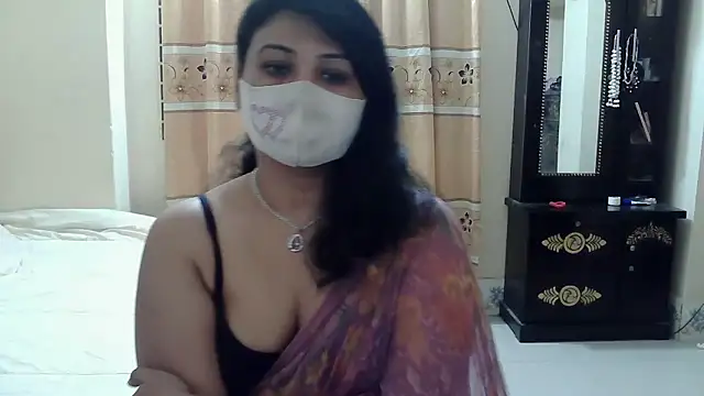 Elena cruz5 online show from 11/18/25, 05:06