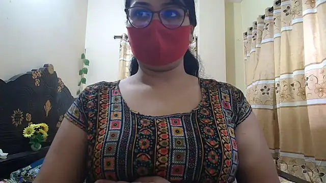 Snapshot of Elena_cruz5 chatting on 04/29/26, 05:55 Elena cruz5 online show from 04/29/26, 05:55