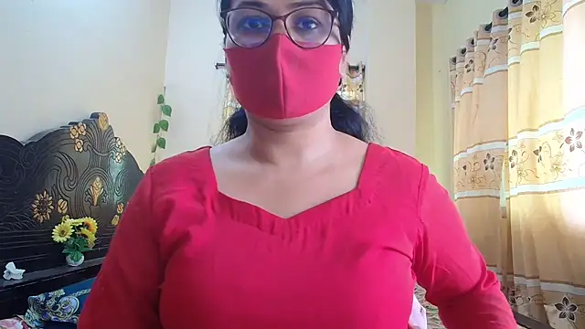 Snapshot of Elena_cruz5 chatting on 04/30/26, 04:52 Elena cruz5 online show from 04/30/26, 04:52