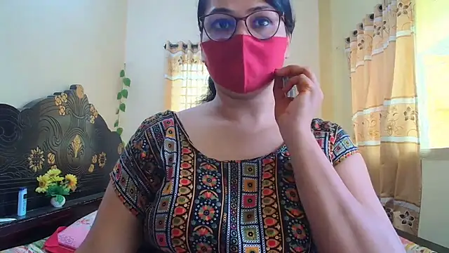 Snapshot of Elena_cruz5 chatting on 05/29/26, 05:05 Elena cruz5 online show from 05/29/26, 05:05