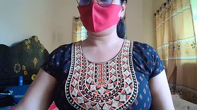 Elena cruz5 online show from 07/03/26, 05:47