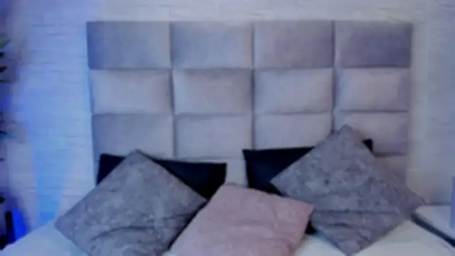 lea walkerr online show from 10/17/25, 08:11