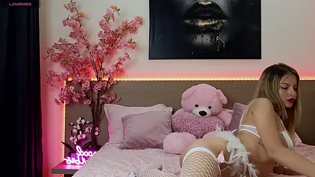 anexblondie online show from 10/28/25, 04:31