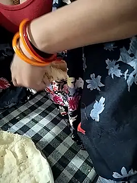 Snapshot of sexy__girls98 chatting on 11/21/25, 05:39 sexy girls98 online show from 11/21/25, 05:39