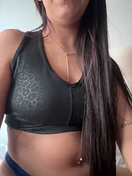 Snapshot of lulizoee chatting on 03/17/26, 06:22 lulizoee online show from 03/17/26, 06:22