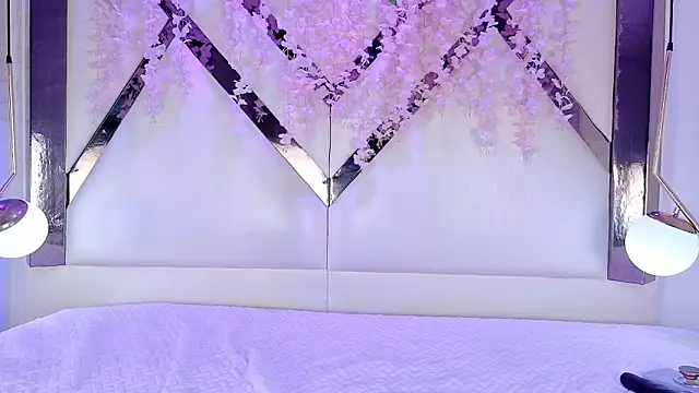 Snapshot of MadameDesade chatting on 03/07/26, 08:50 MadameDesade online show from 03/07/26, 08:50