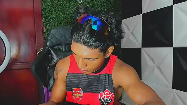 bull cam online show from 09/29/25, 05:40