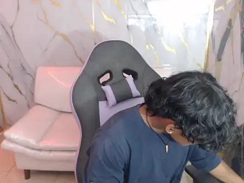 bull cam online show from 10/05/25, 07:56