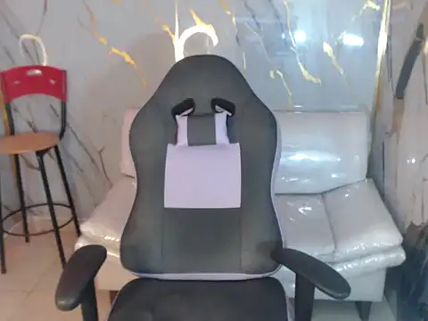 bull cam online show from 10/24/25, 08:16