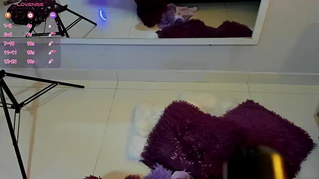 Mia Valentine  online show from 02/23/26, 09:12