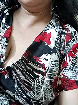 Janvi -Love online show from 09/15/25, 06:13