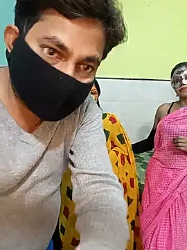 Snapshot of kamini_bhabhi chatting on 12/15/25, 04:22 kamini bhabhi online show from 12/15/25, 04:22