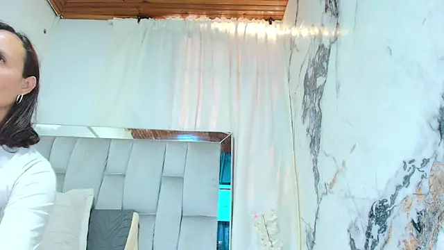 Snapshot of maraa_X chatting on 04/27/26, 12:14 maraa X online show from 04/27/26, 12:14