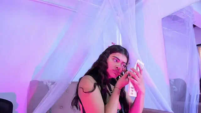 Miaa Rosse online show from 12/14/25, 12:43